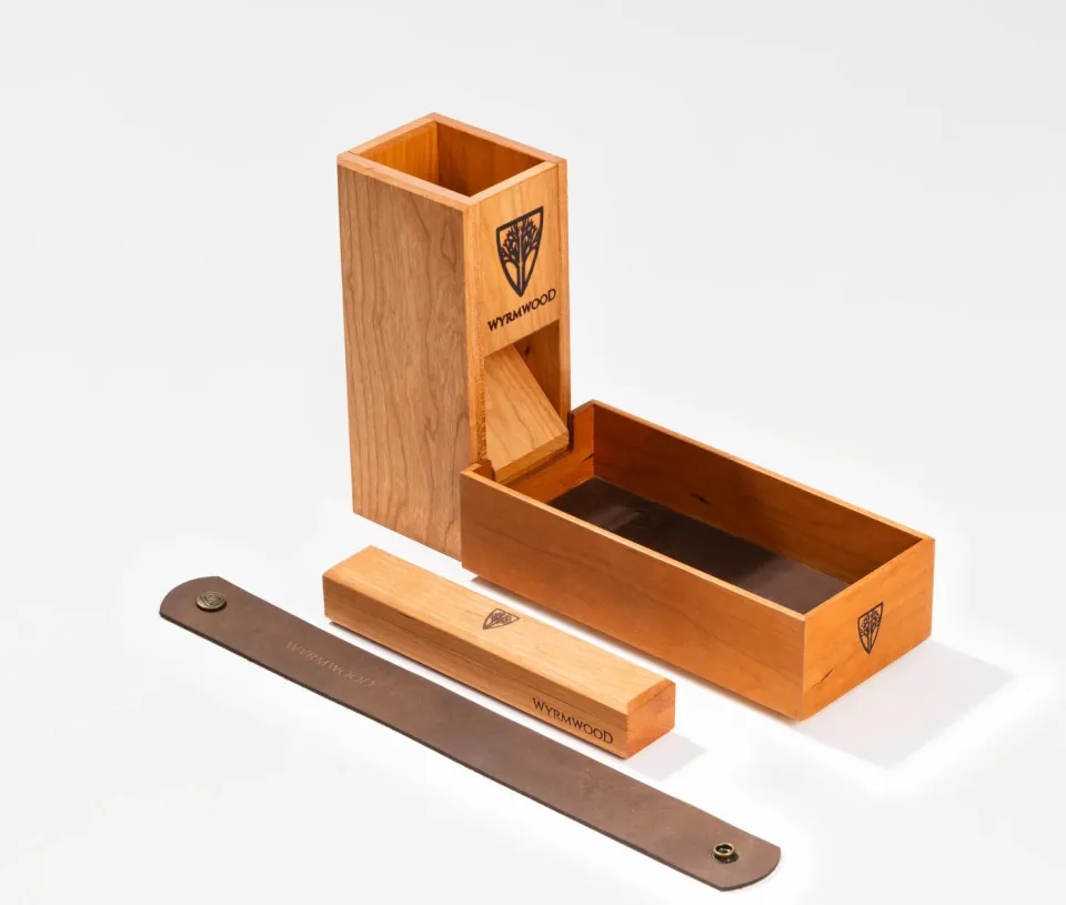 Wyrmwood cinghia pelle torre dadi vassoio Master Vault accessorio