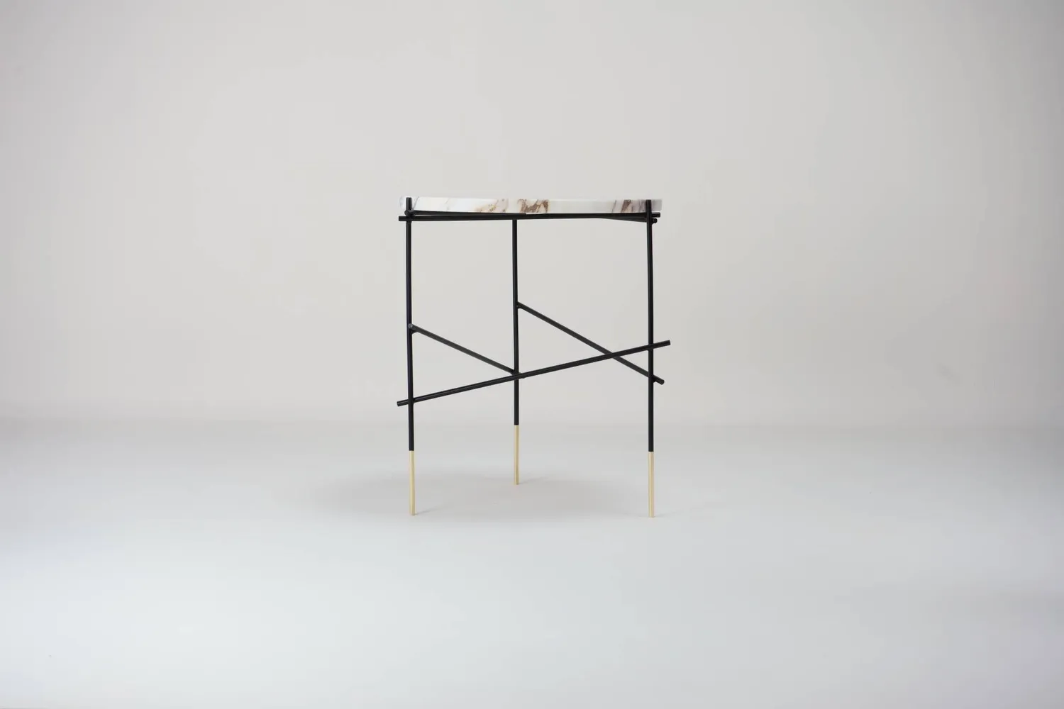 Stilts StiltS tavolino arabescato oro 90x115 design
