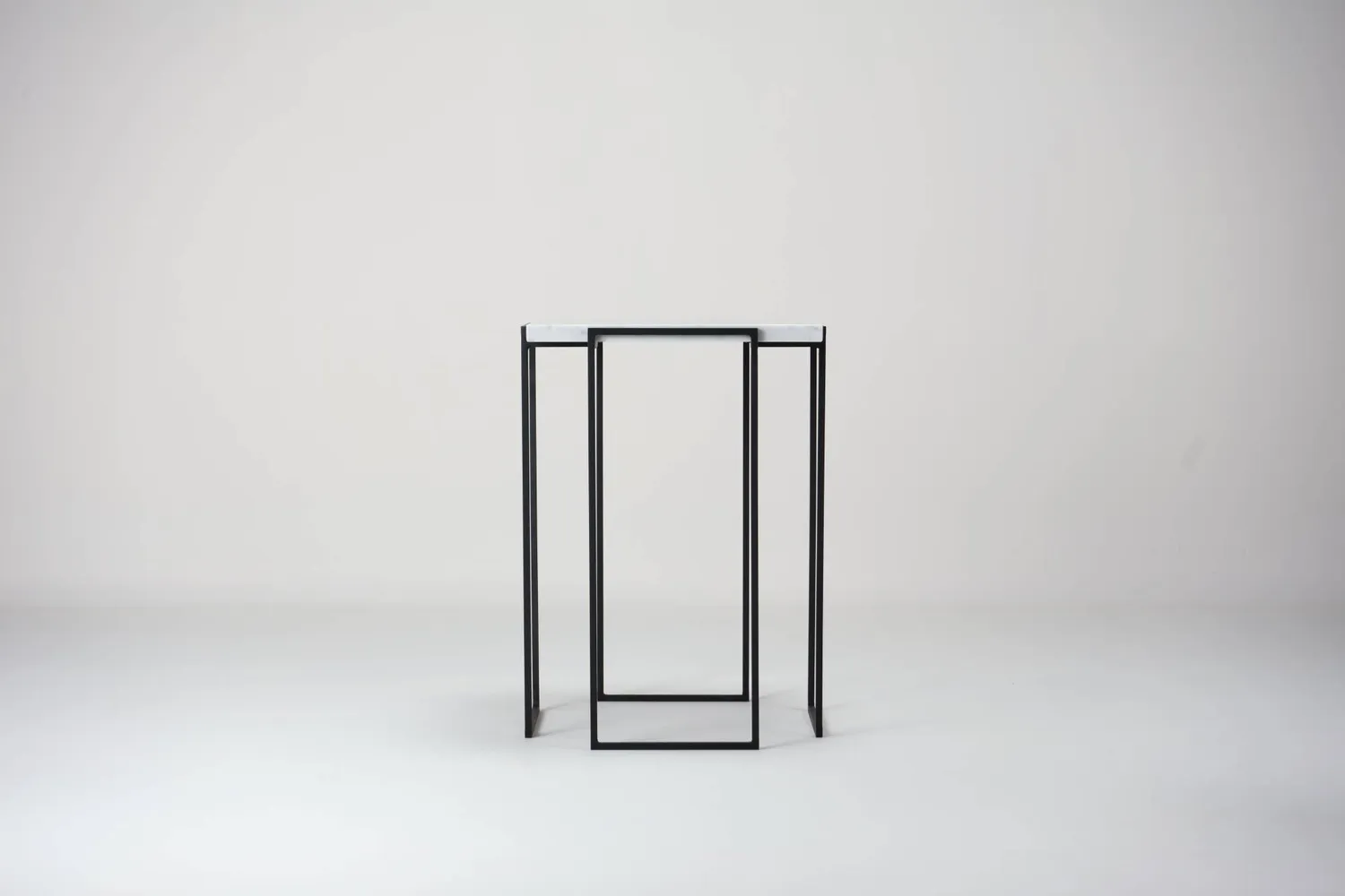 Stilts Kaus Tavolino Carrara 37x37 Nero