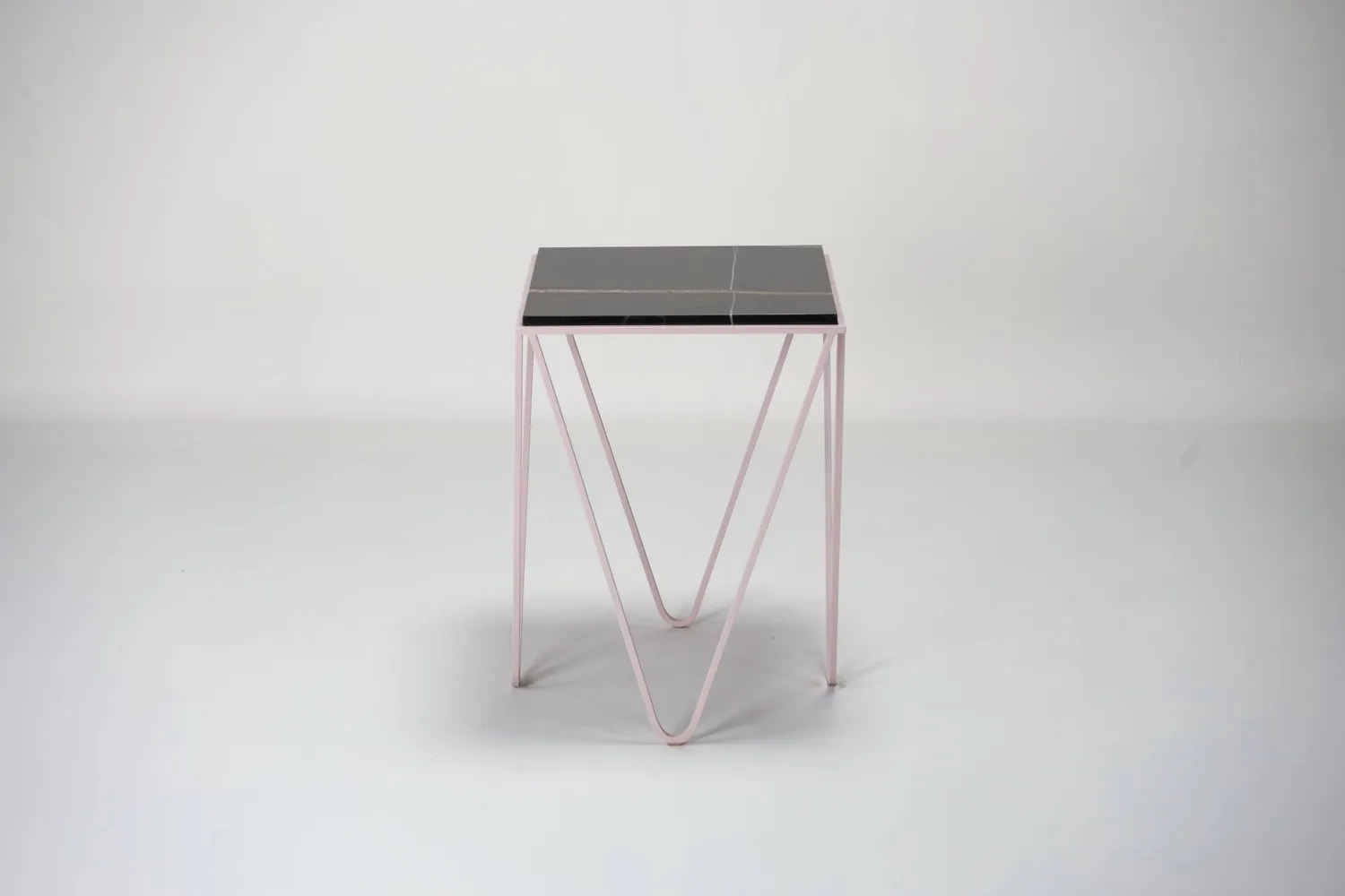 Stilts Avior Tavolino Sahara Noir 37x37