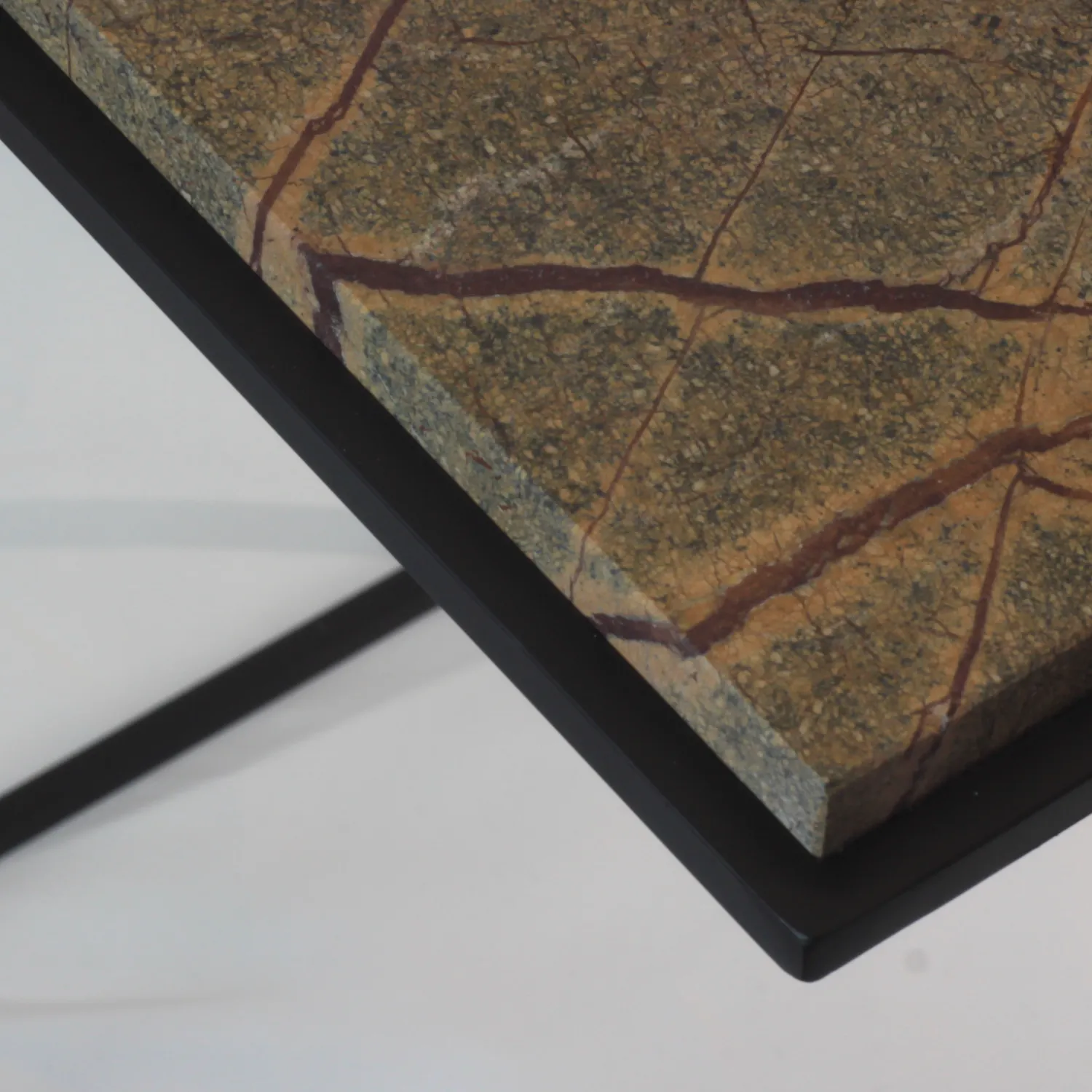 Stilts FramE Tavolino Marmo Rain Forest Brown