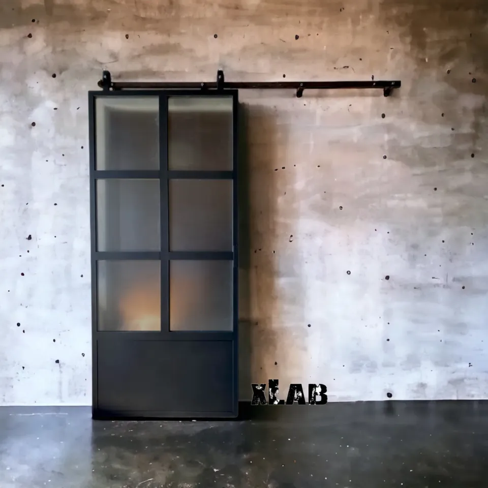 XLAB Design Ely porta scorrevole ferro e vetro industriale