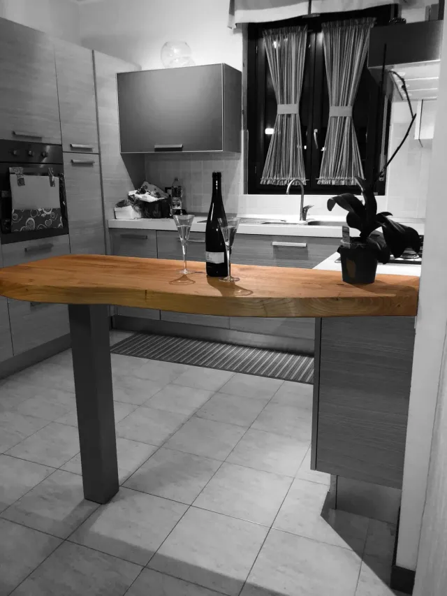XLAB Design piano snack penisola castagno massello su misura