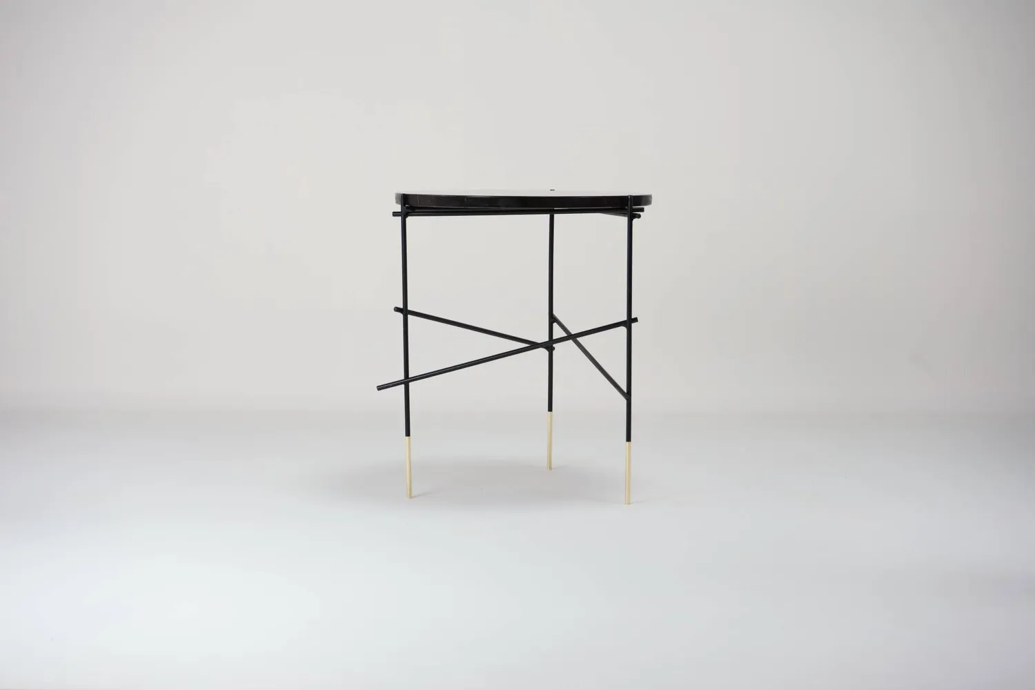 Stilts StiltS tavolino sahara noir oro 90x115 nero