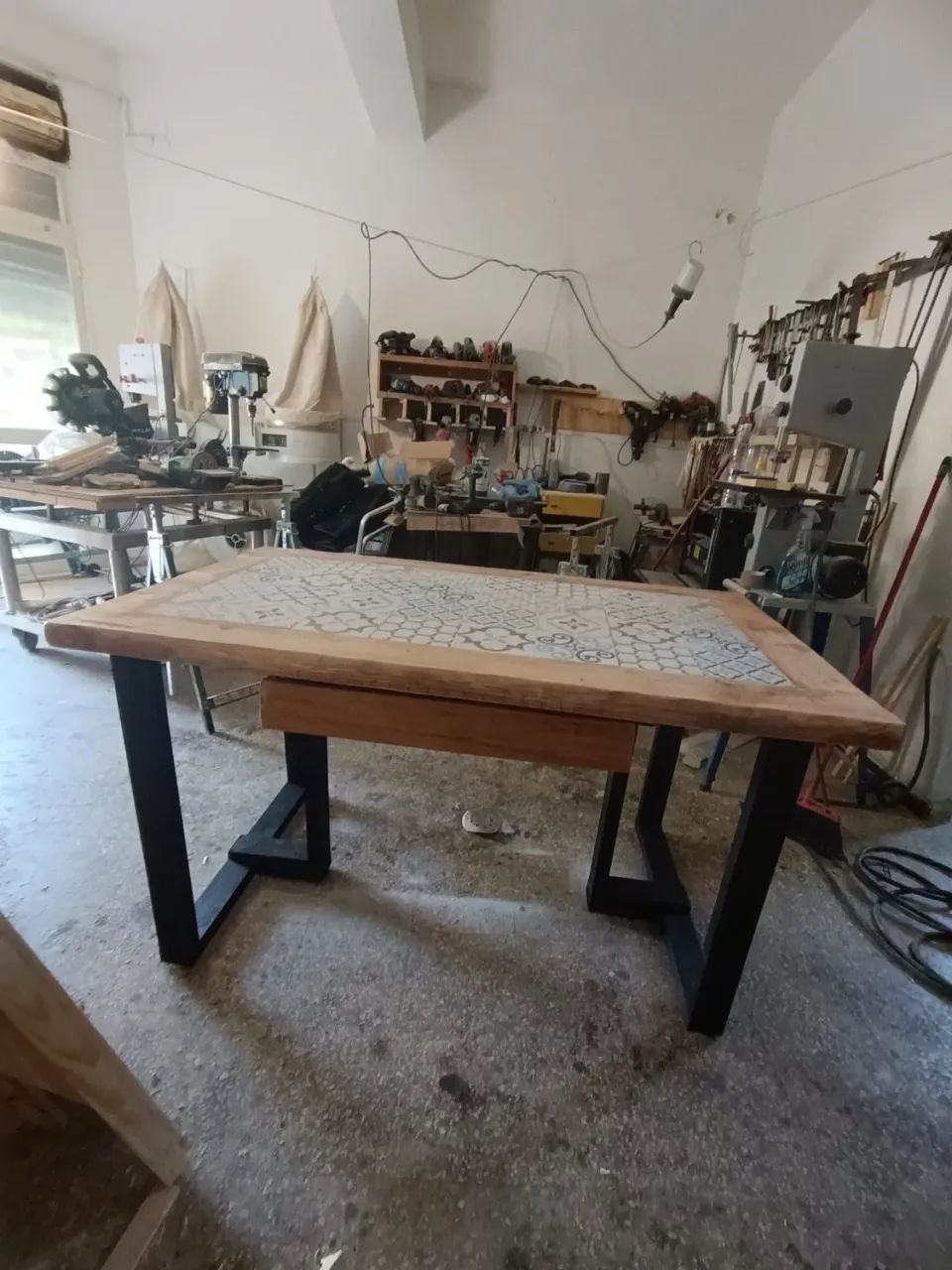 Sicily Wood Maker Tavolo cementine siciliane in legno