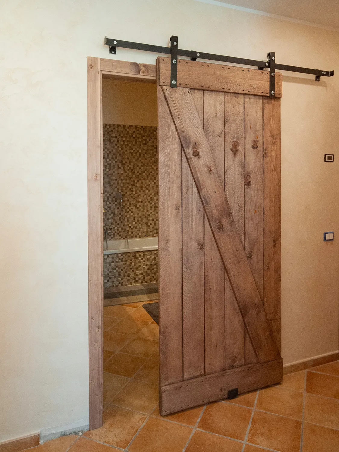 XLAB Design Marc porta scorrevole interno industriale chiaroscuri