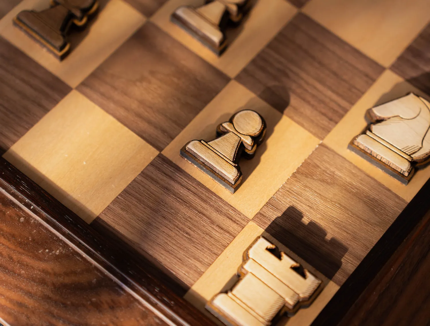 Wyrmwood Magnetic Chess scacchi magnetici 34 pezzi