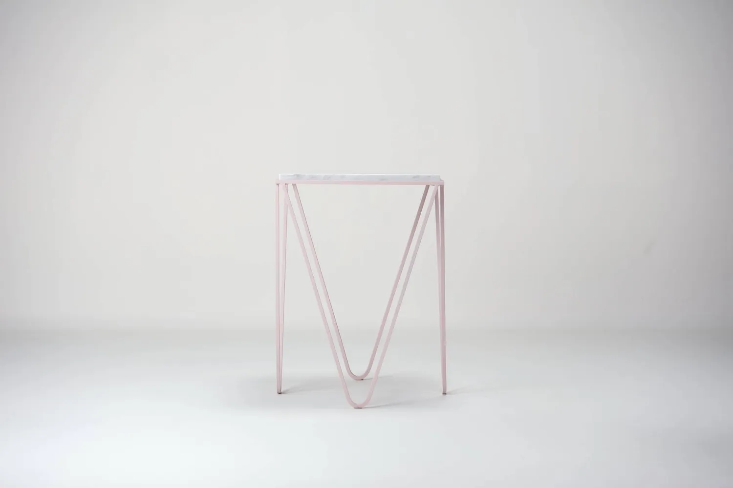 Stilts Avior tavolino marmo Carrara 37x37 rosa