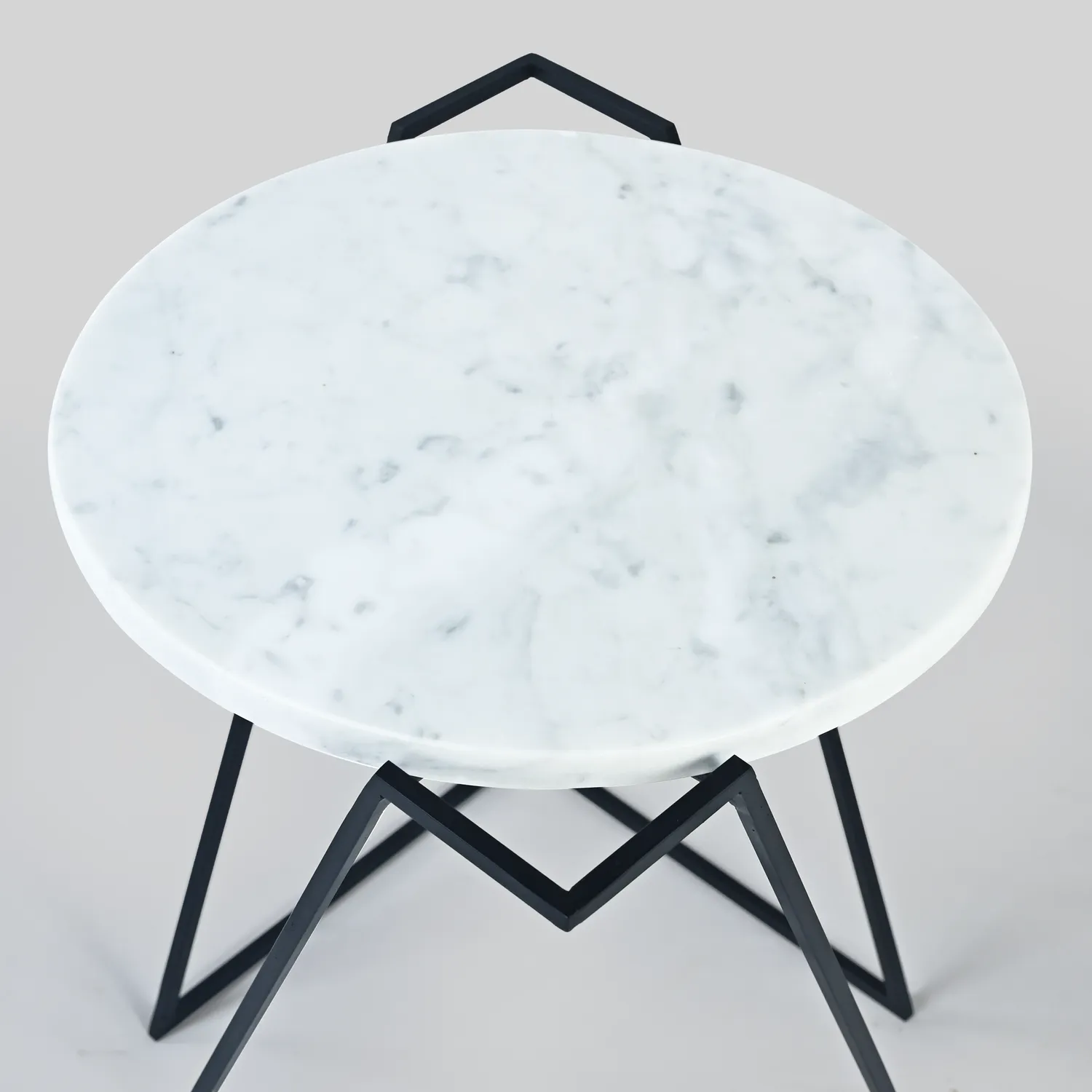 Stilts Saturno tavolino marmo Carrara 37x37 bianco