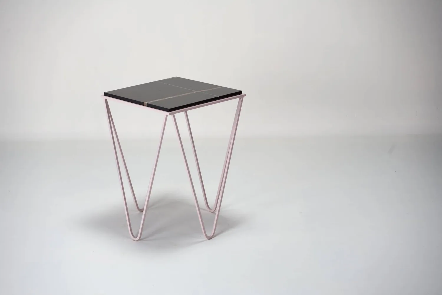 Stilts Avior Tavolino Sahara Noir 37x37