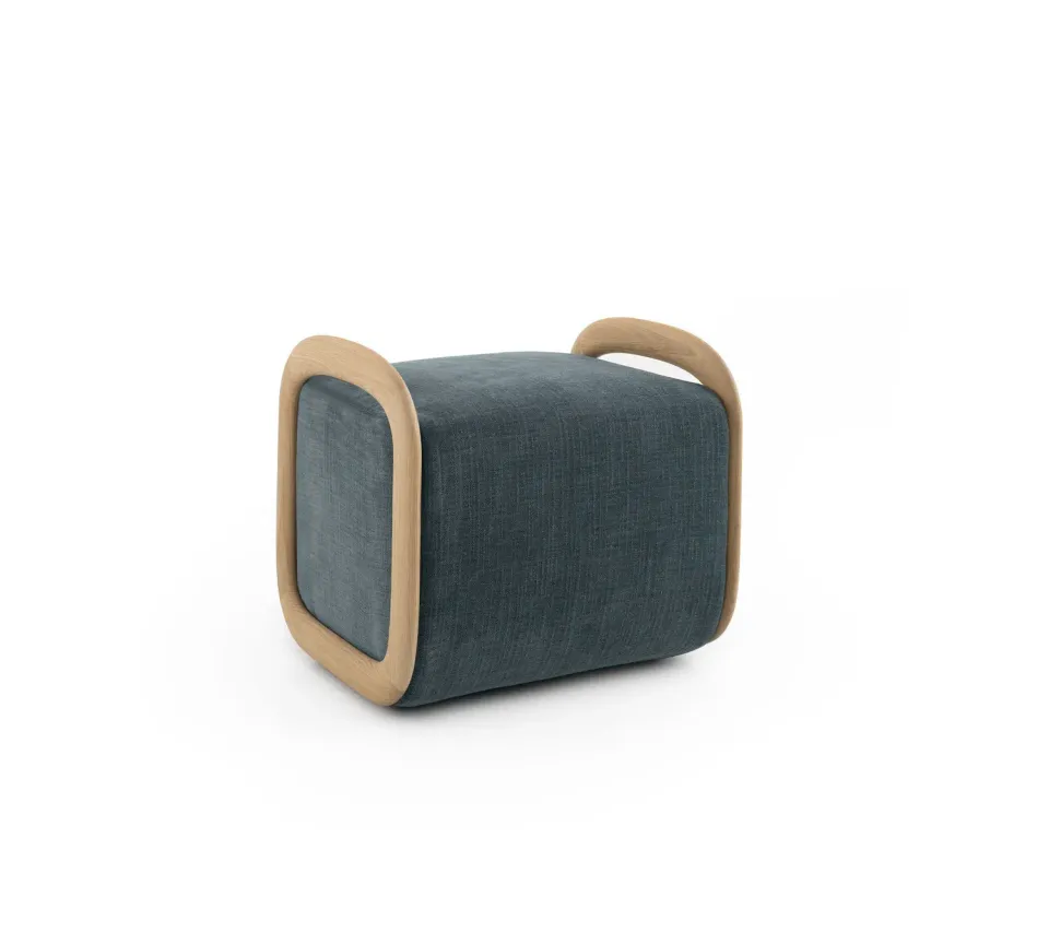 Morica Design Abrazo pouf in legno massello