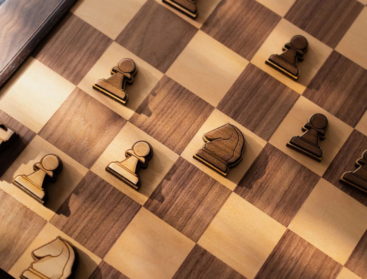 Wyrmwood Magnetic Chess scacchi magnetici 34 pezzi