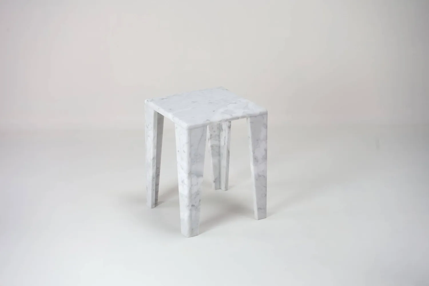 Stilts ChunkY01 Tavolino Carrara 36x56