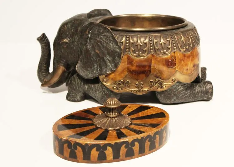 Maitland Smith Kneeling Elephant scatola ottone bronzo 33 cm